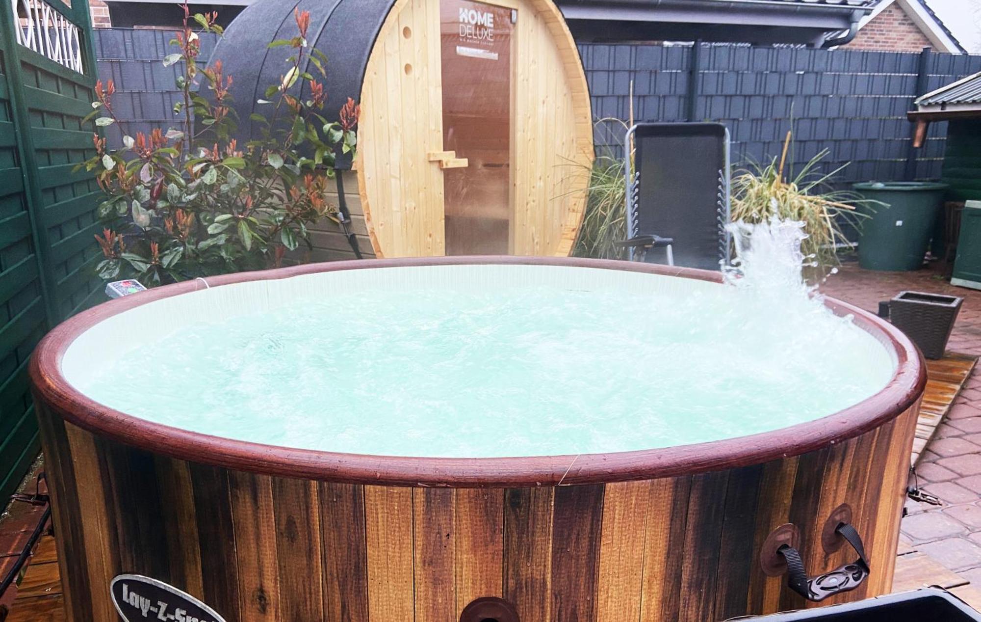Ferien Im Wangerland Ferienwohnung Leuchtturm Minsen Schillig Hund Pool Sauna Norderaltendeich المظهر الخارجي الصورة